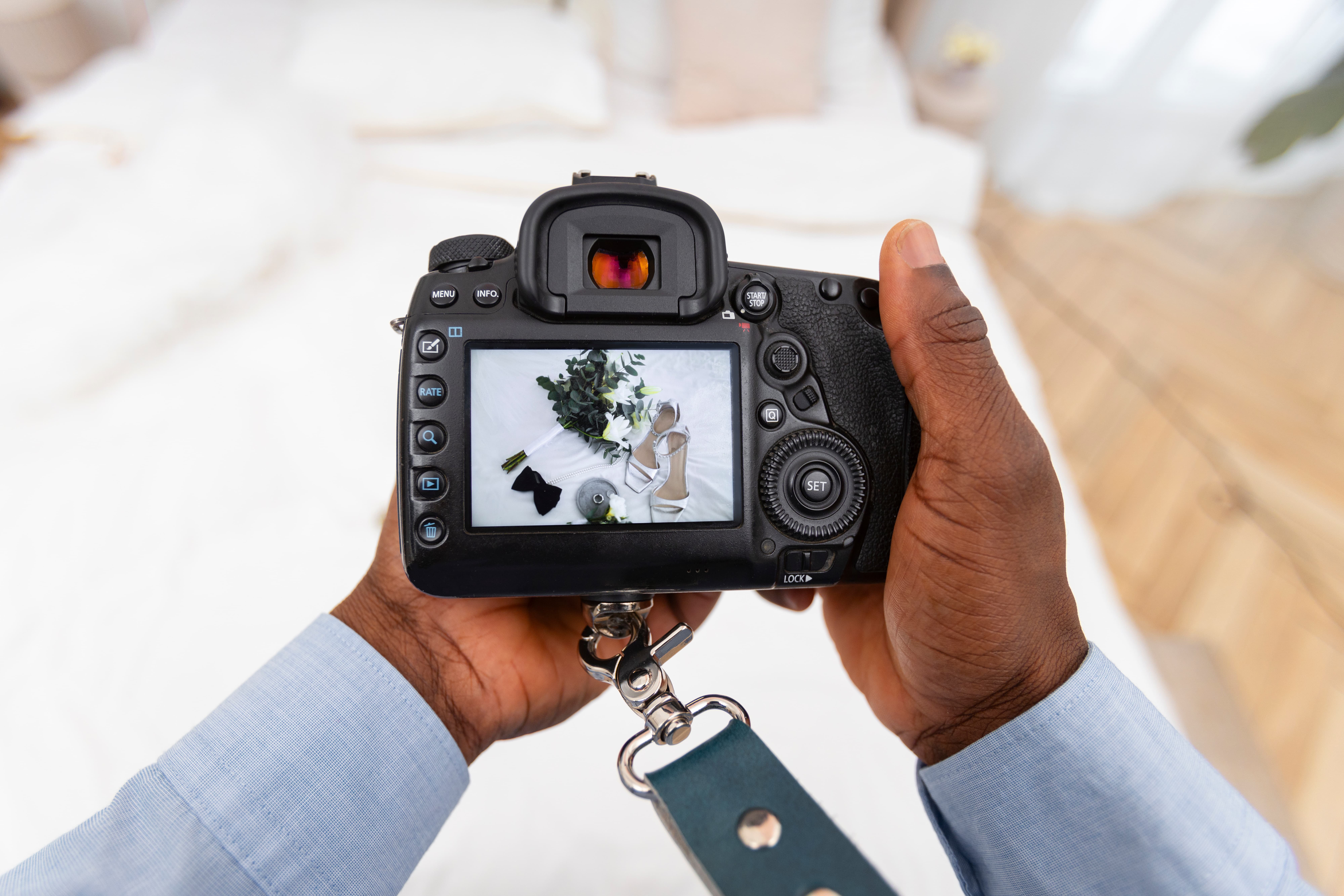 Photography Service - Digital Canvas Software Development & Design Printing Company